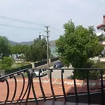 Ξενοδοχείο Cicek & 2*